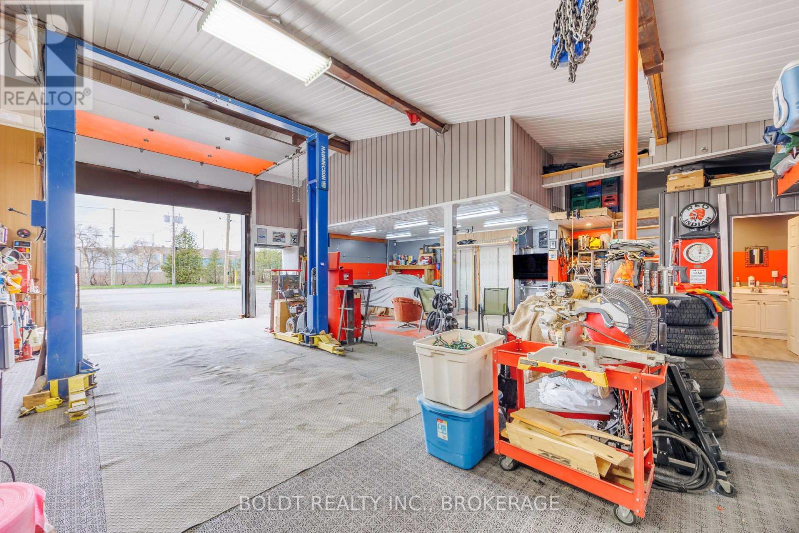 353 DAIN AVENUE - 9