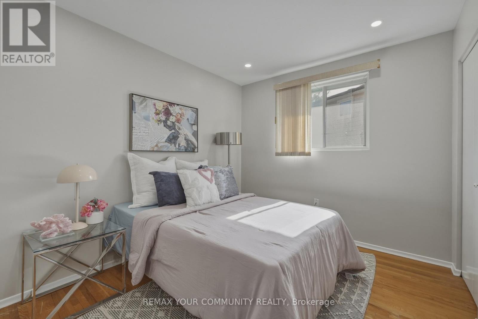 3091 RYMAL ROAD - 24