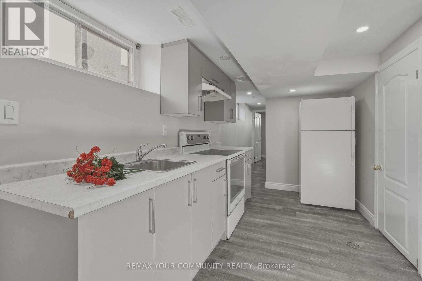 3091 RYMAL ROAD - 34