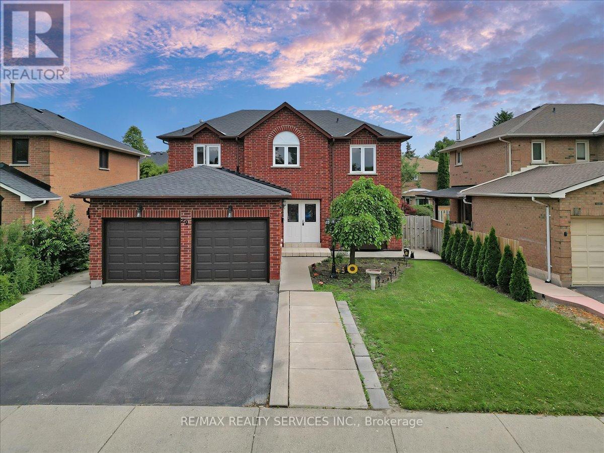 29 BRYDON CRESCENT - 1