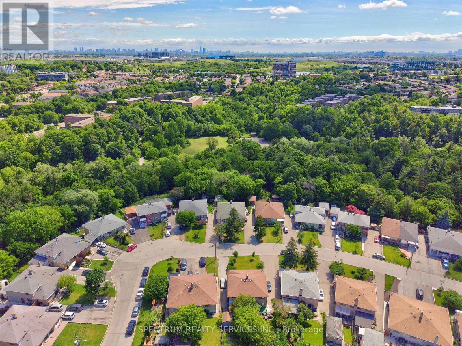 37 NEWLIN CRESCENT - 11