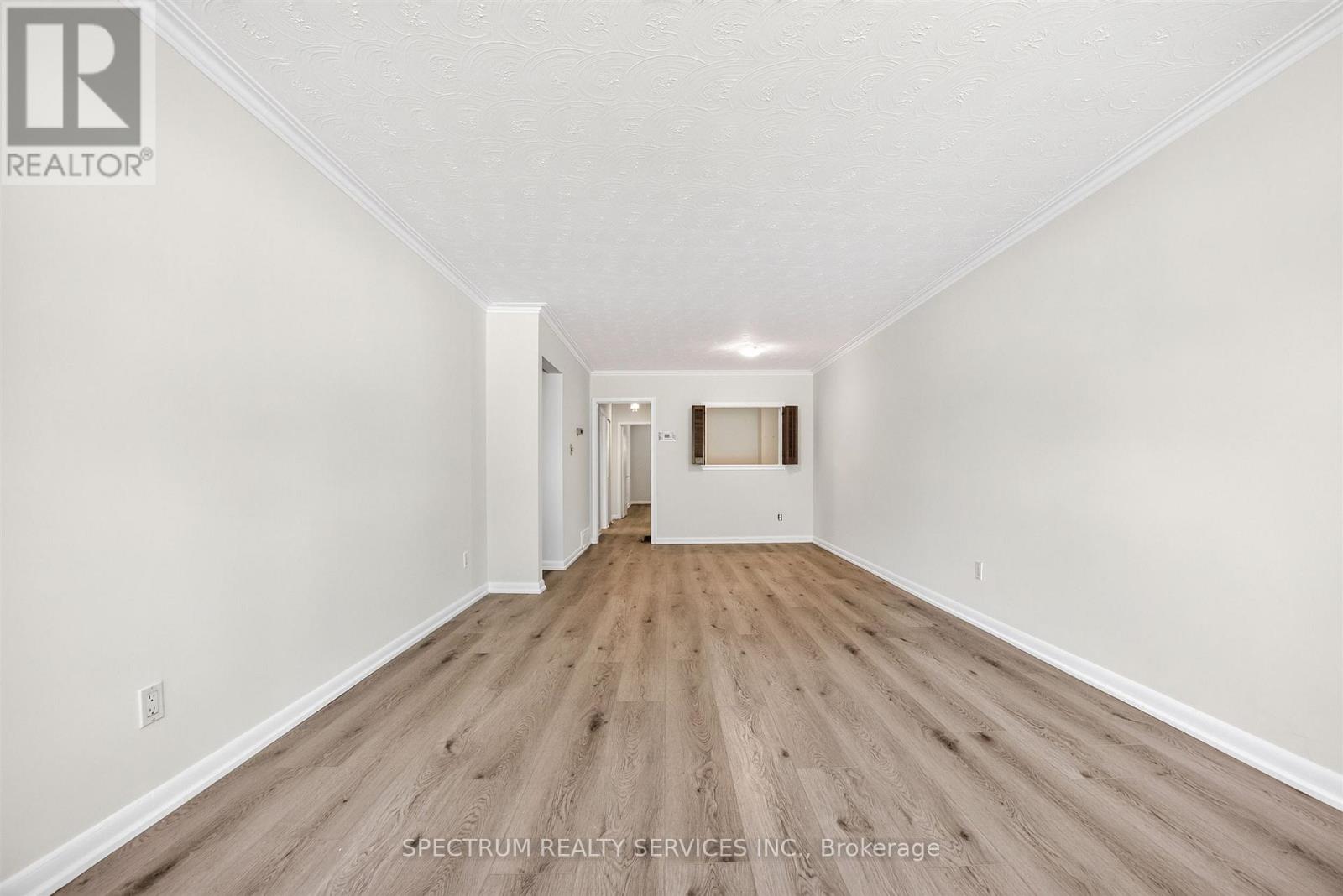 37 NEWLIN CRESCENT - 18