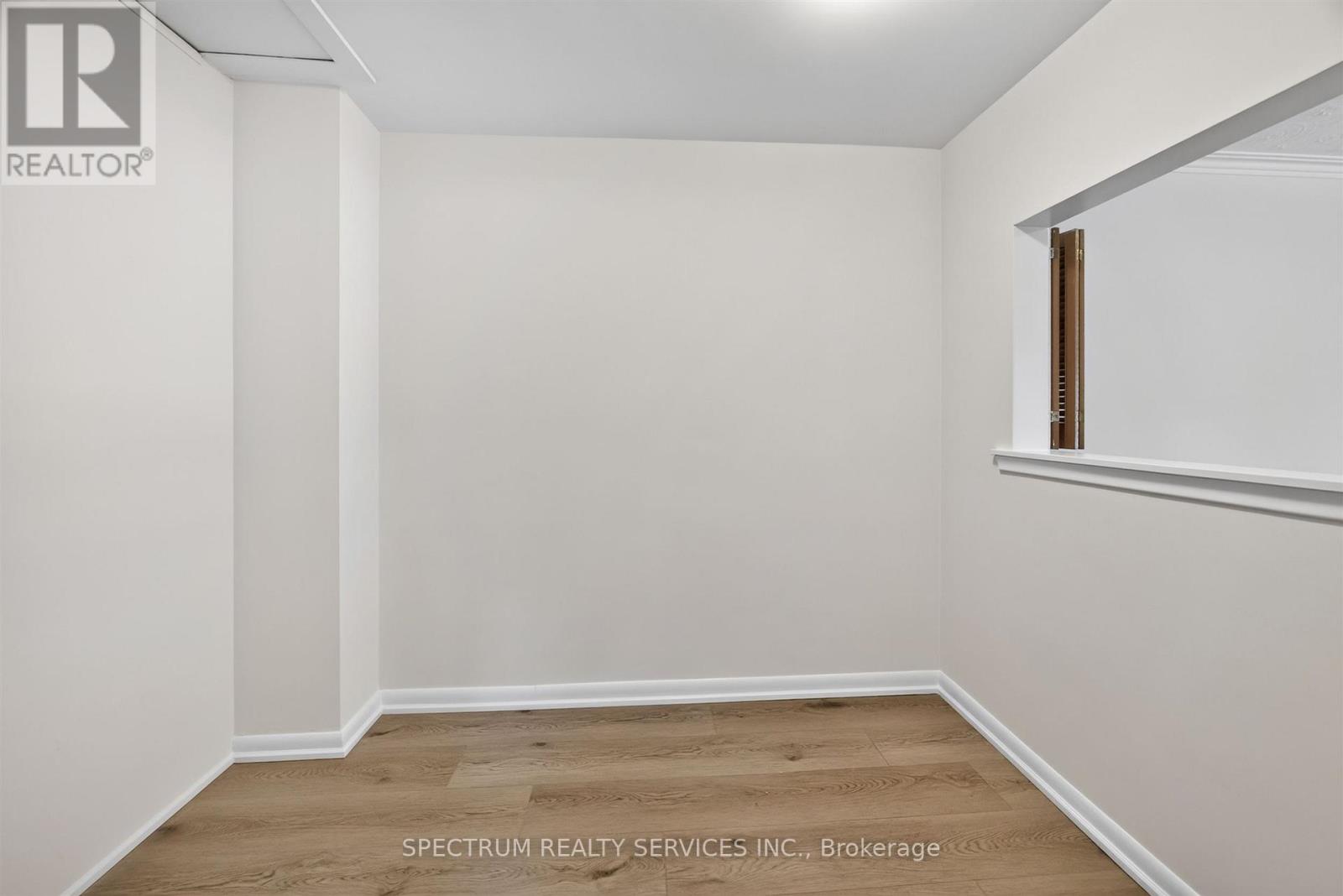 37 NEWLIN CRESCENT - 24