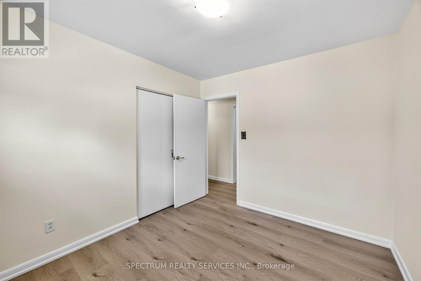 37 NEWLIN CRESCENT - 30