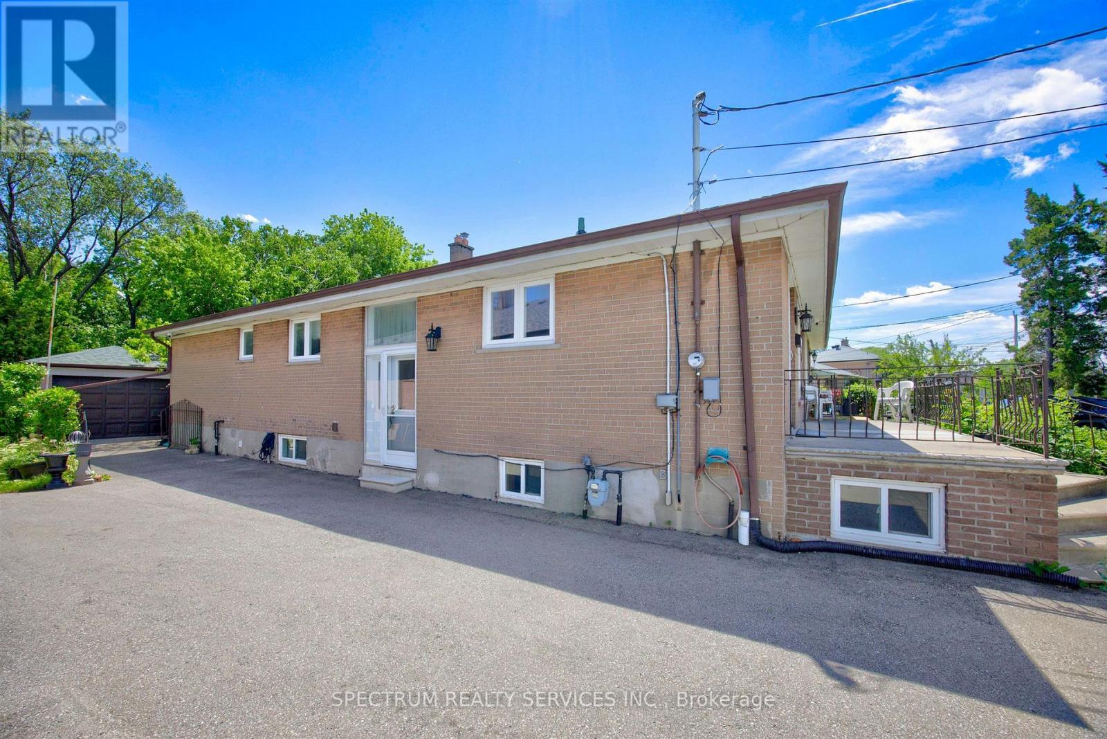 37 NEWLIN CRESCENT - 49