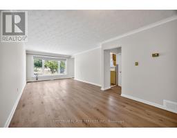 37 Newlin Crescent, Toronto, ON M3L1X5 Photo 16