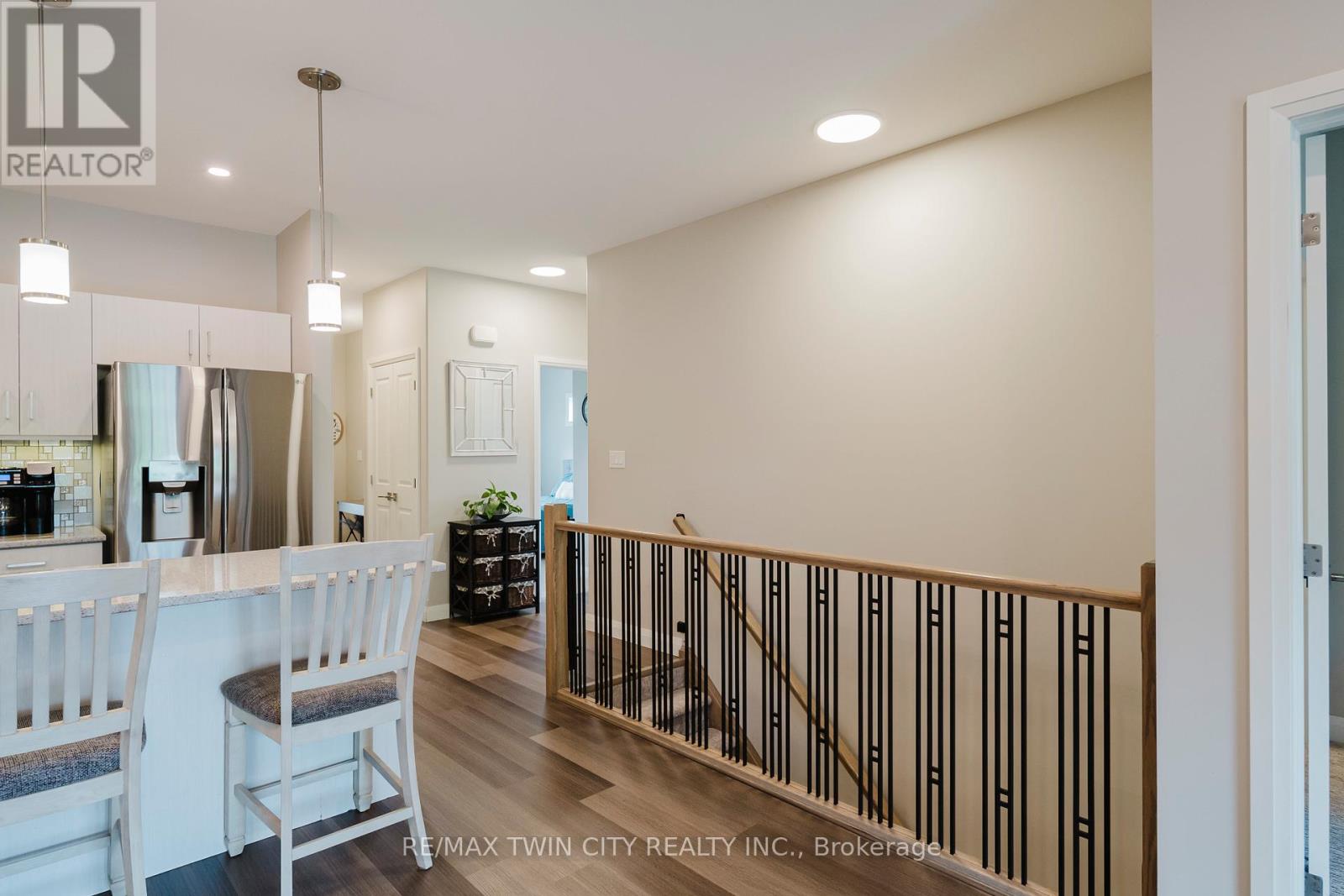 82 ROWE AVENUE - 20