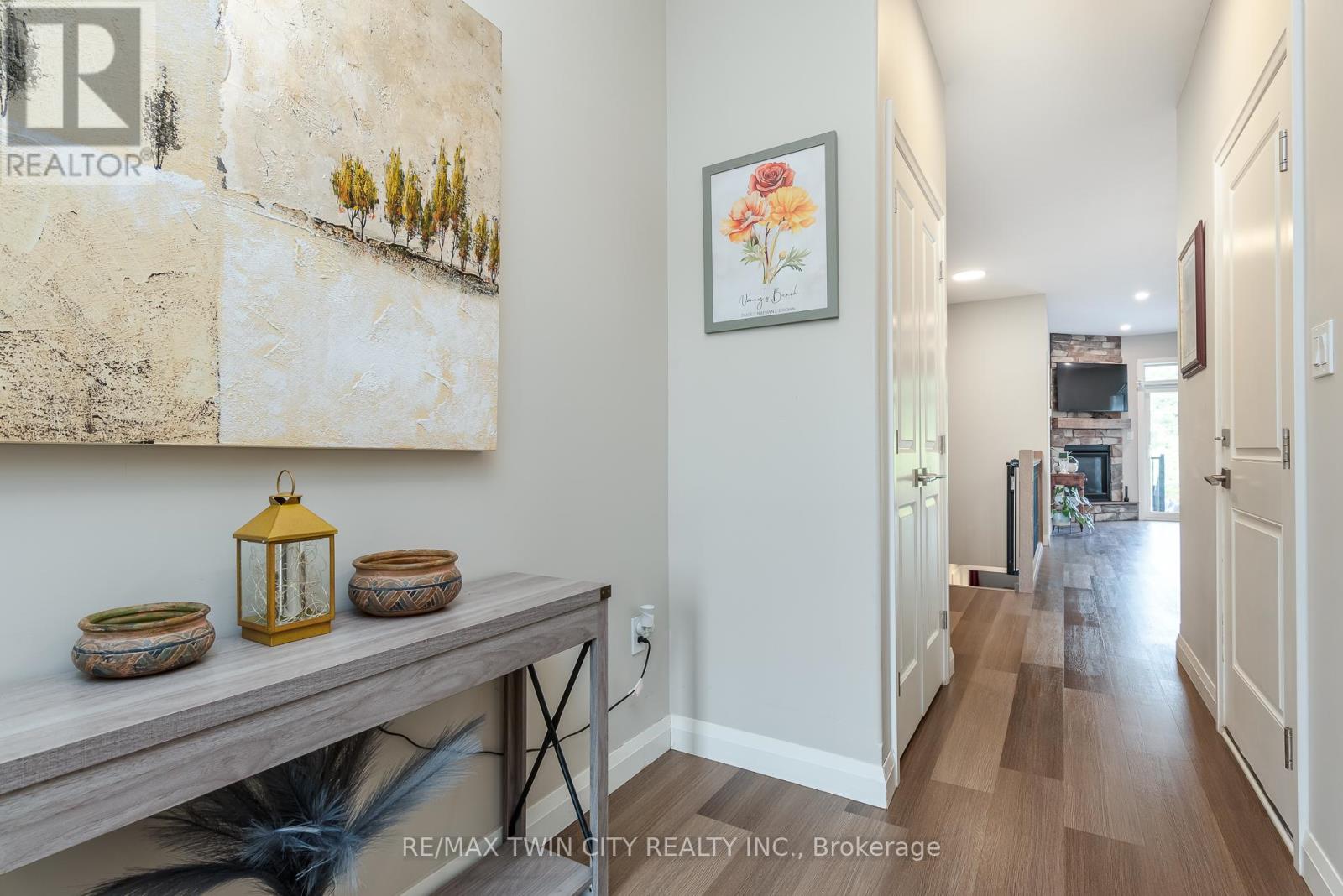 82 ROWE AVENUE - 5