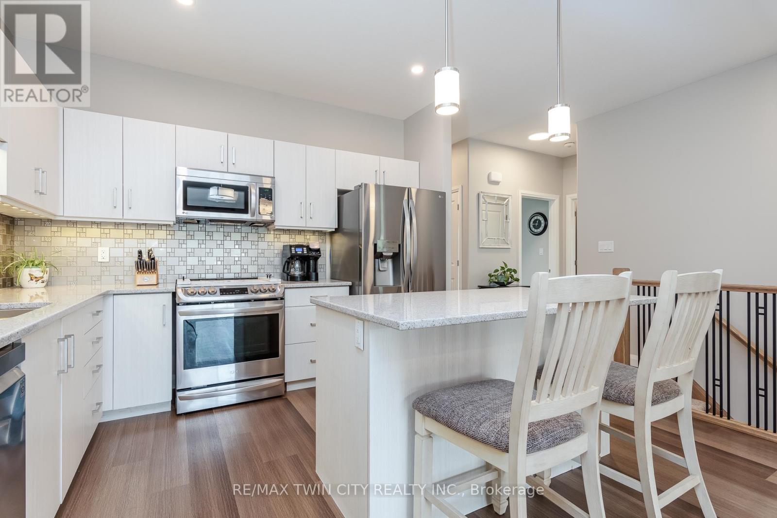 82 ROWE AVENUE - 6