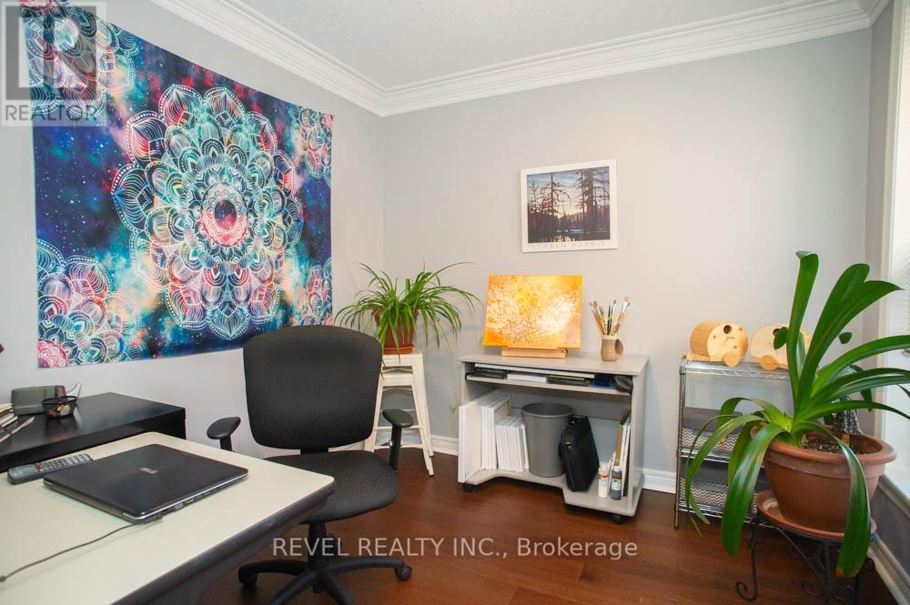 #328 36 HAYHURST ROAD - 13