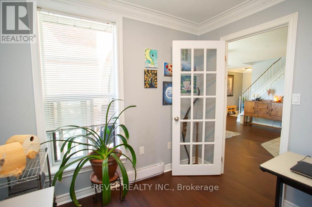 #328 36 HAYHURST ROAD - 14