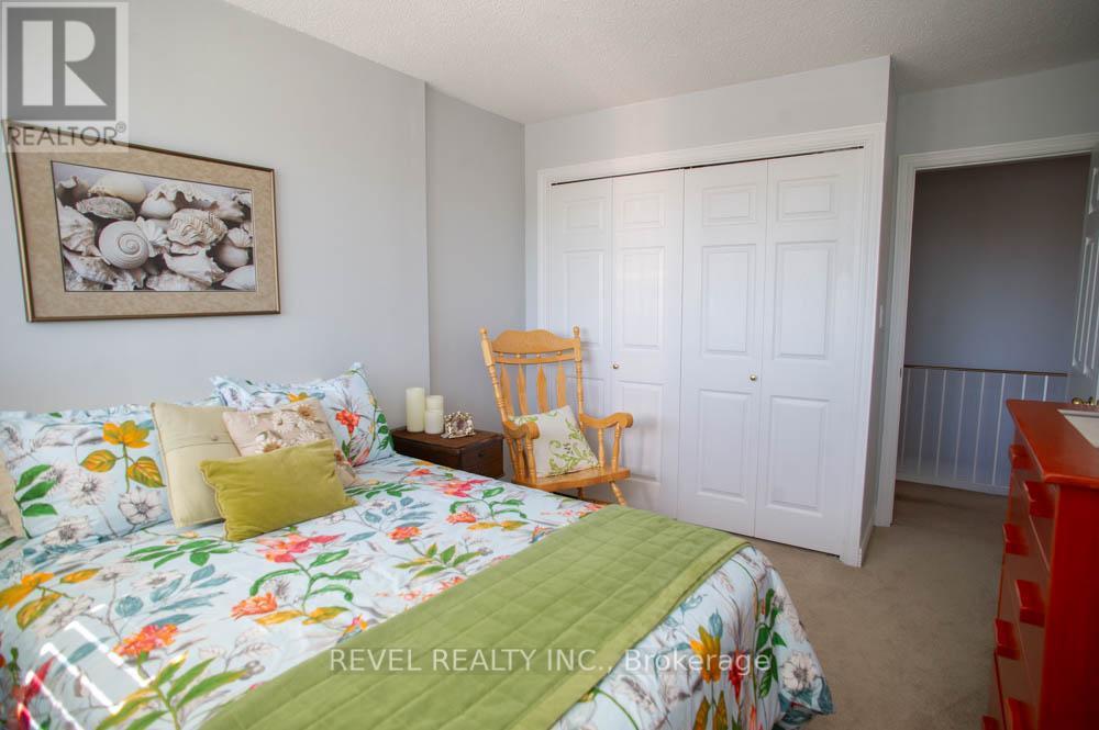#328 36 HAYHURST ROAD - 23