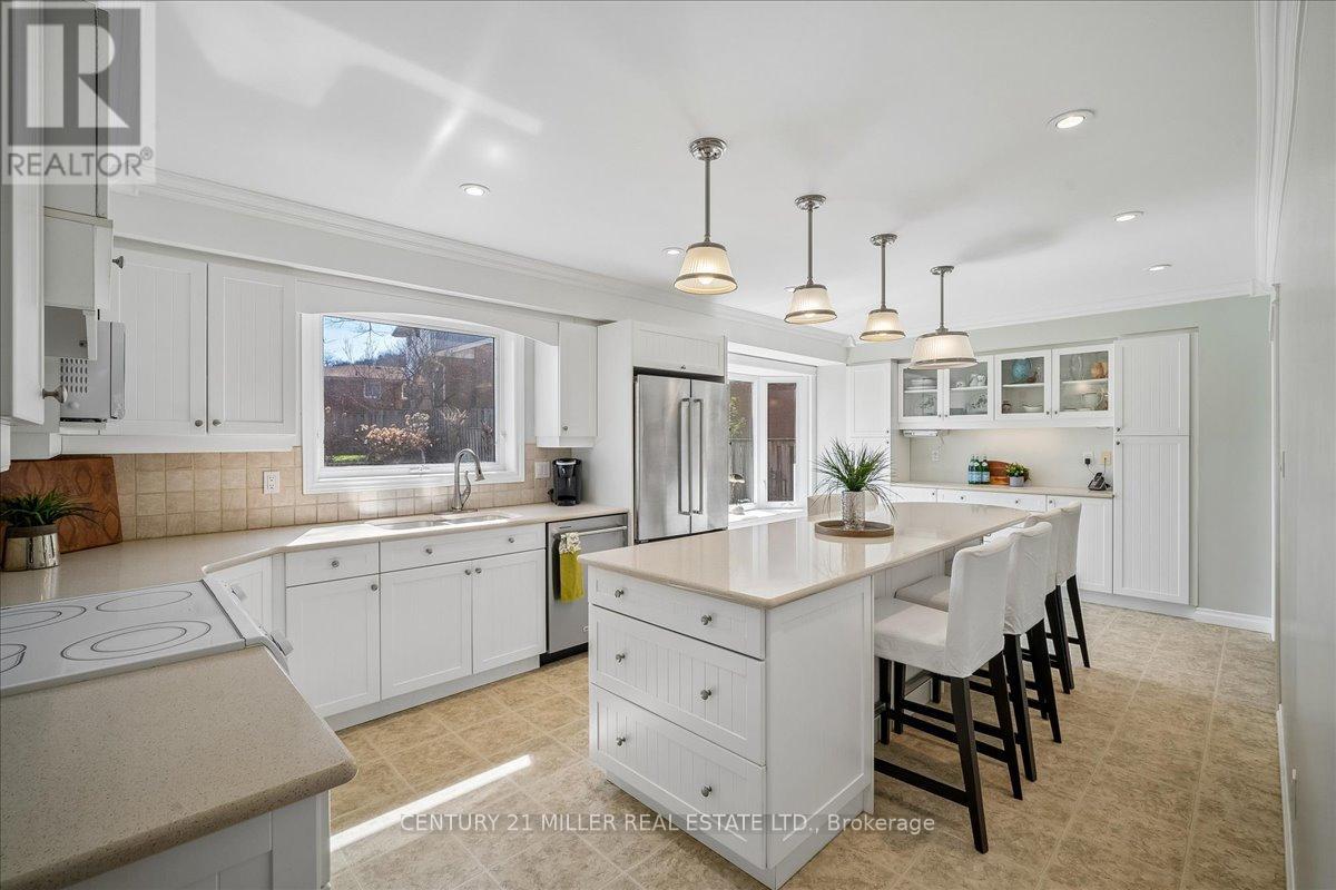 5 CORTINA CRESCENT - 9