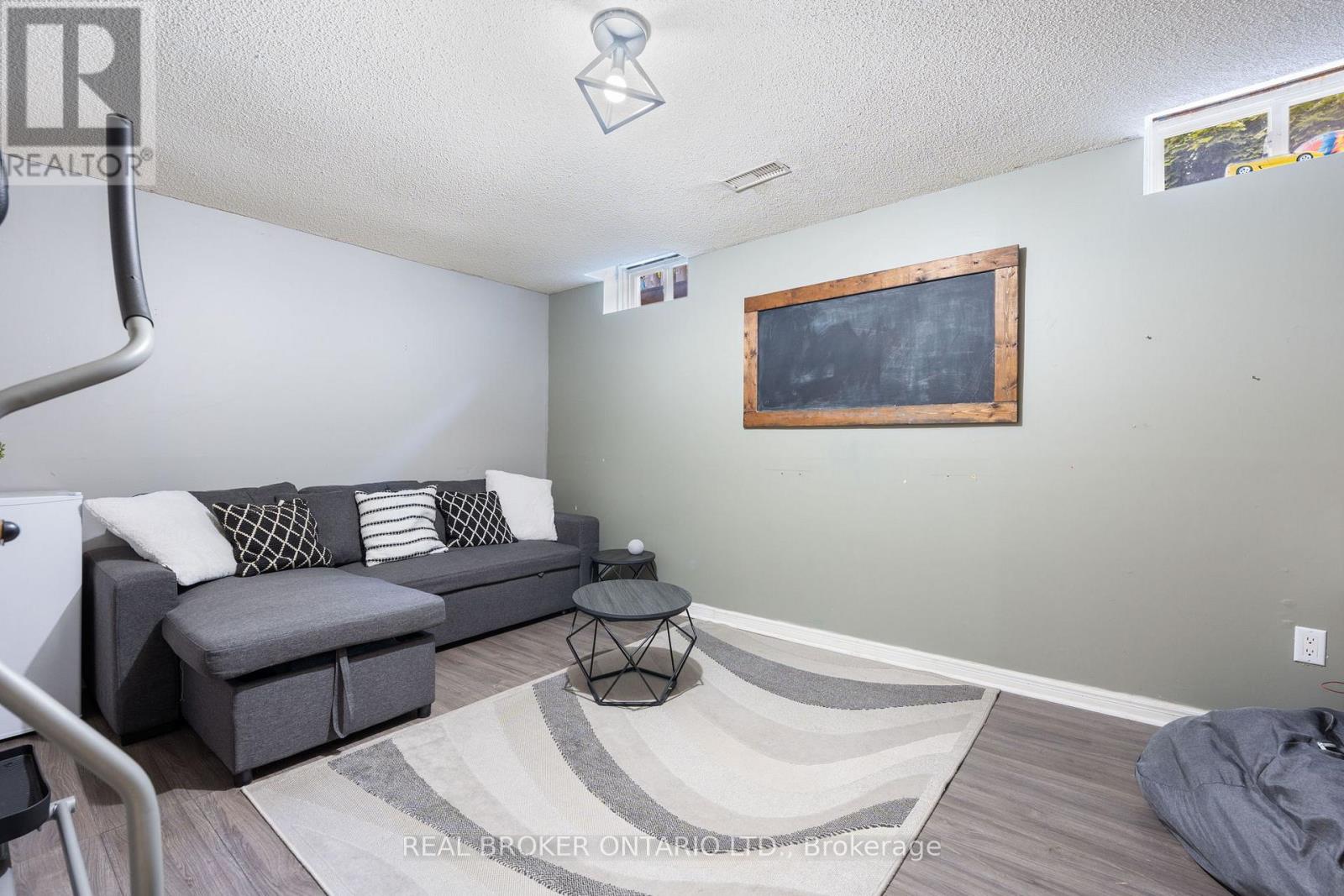 #D 149 BRANTWOOD PARK ROAD - 21