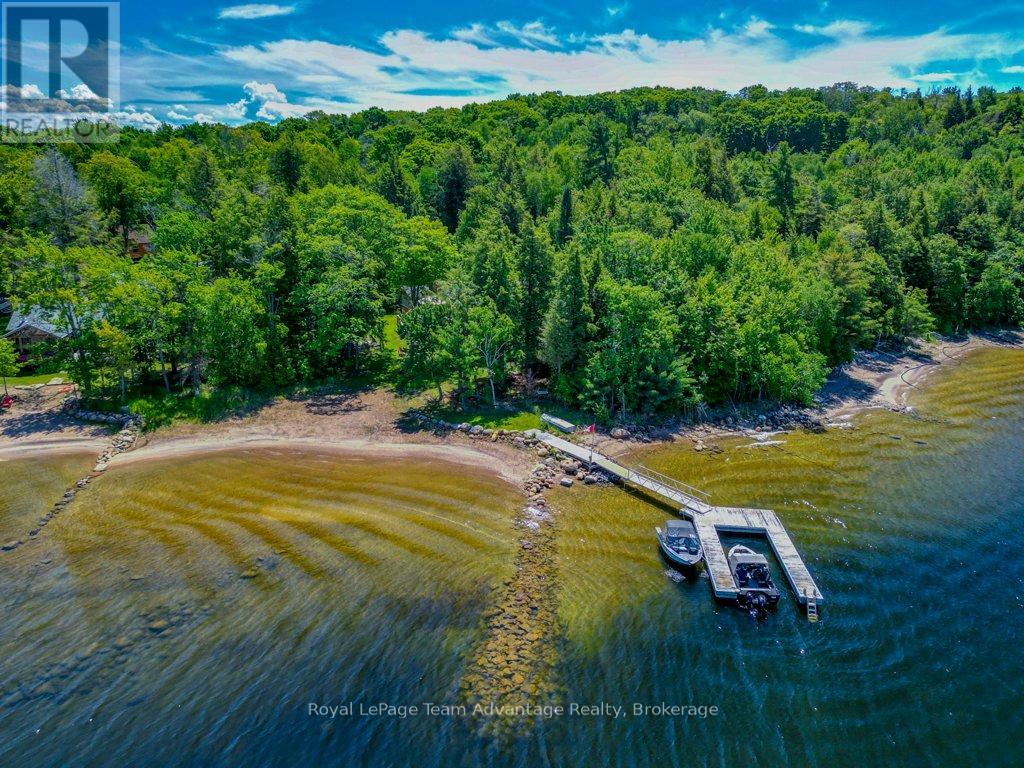 25 ISLAND 20C - 44