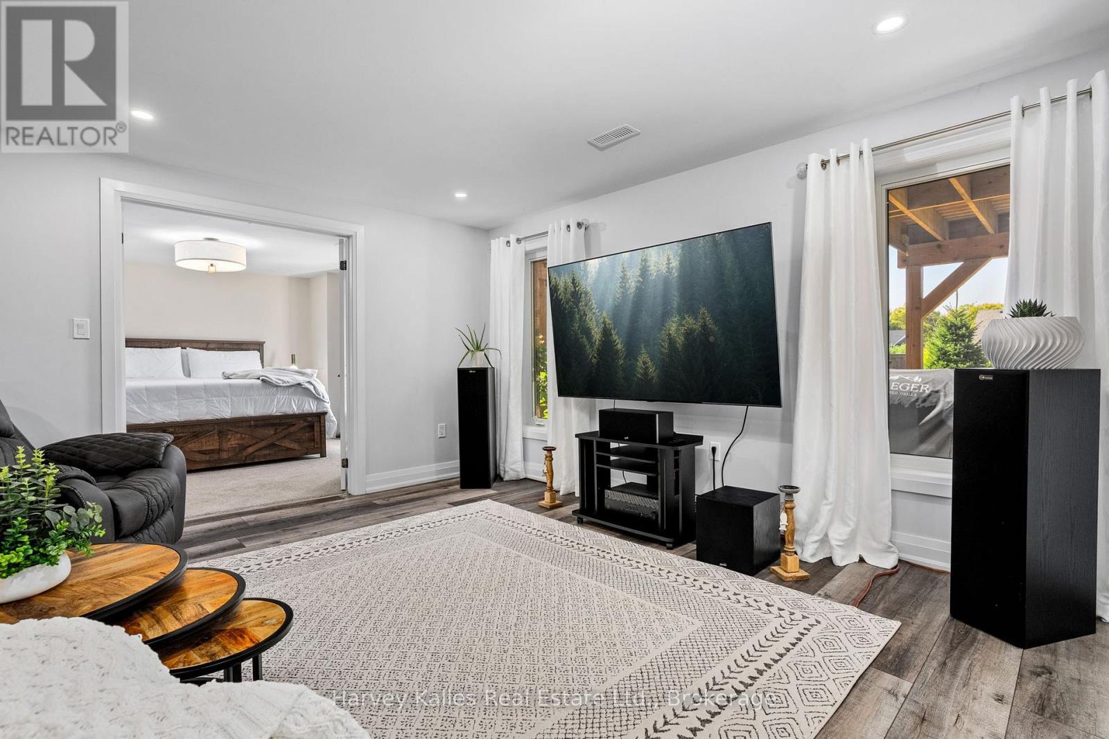 5 BRAESIDE CRESCENT - 27