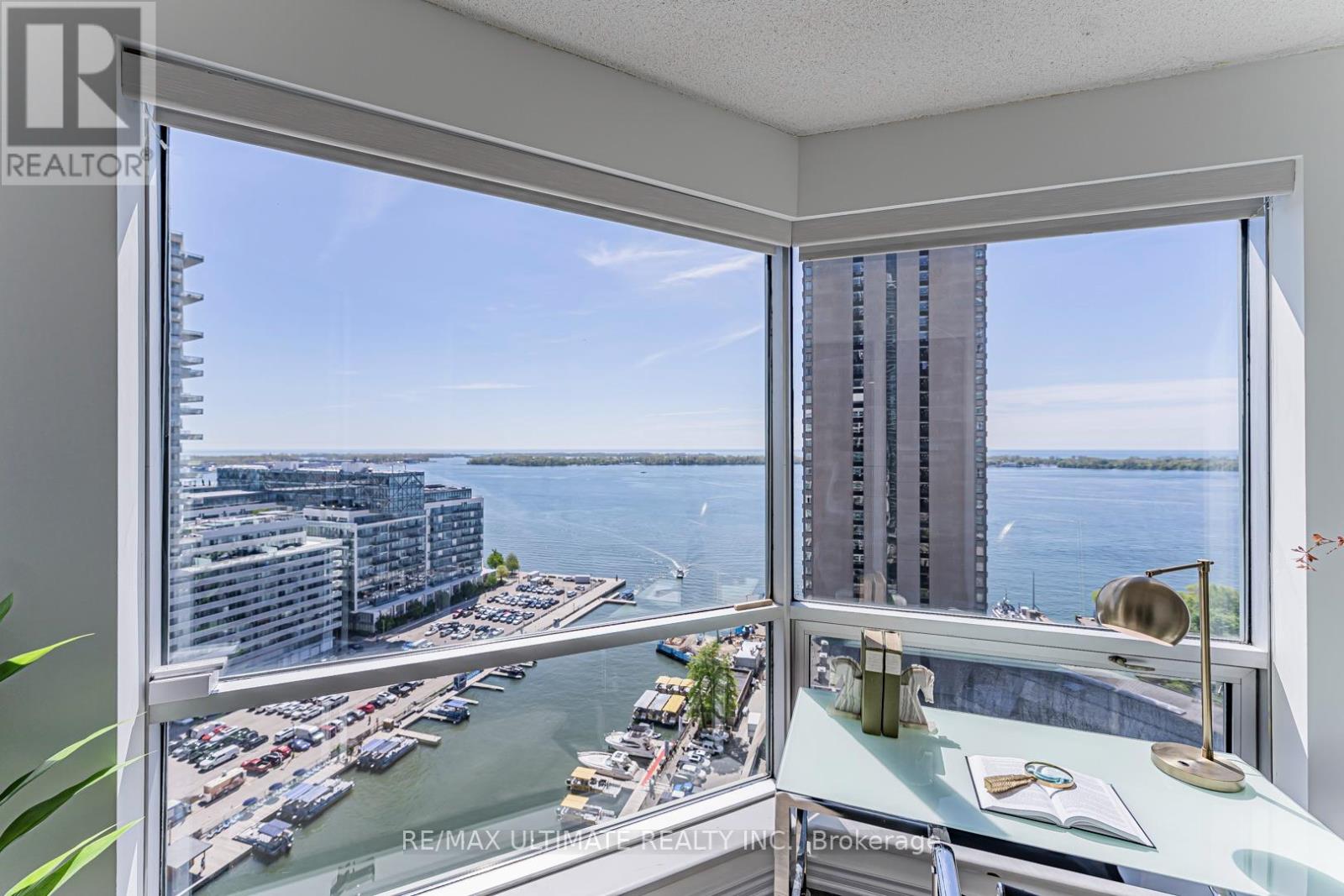 #2206 10 QUEENS QUAY W - 47