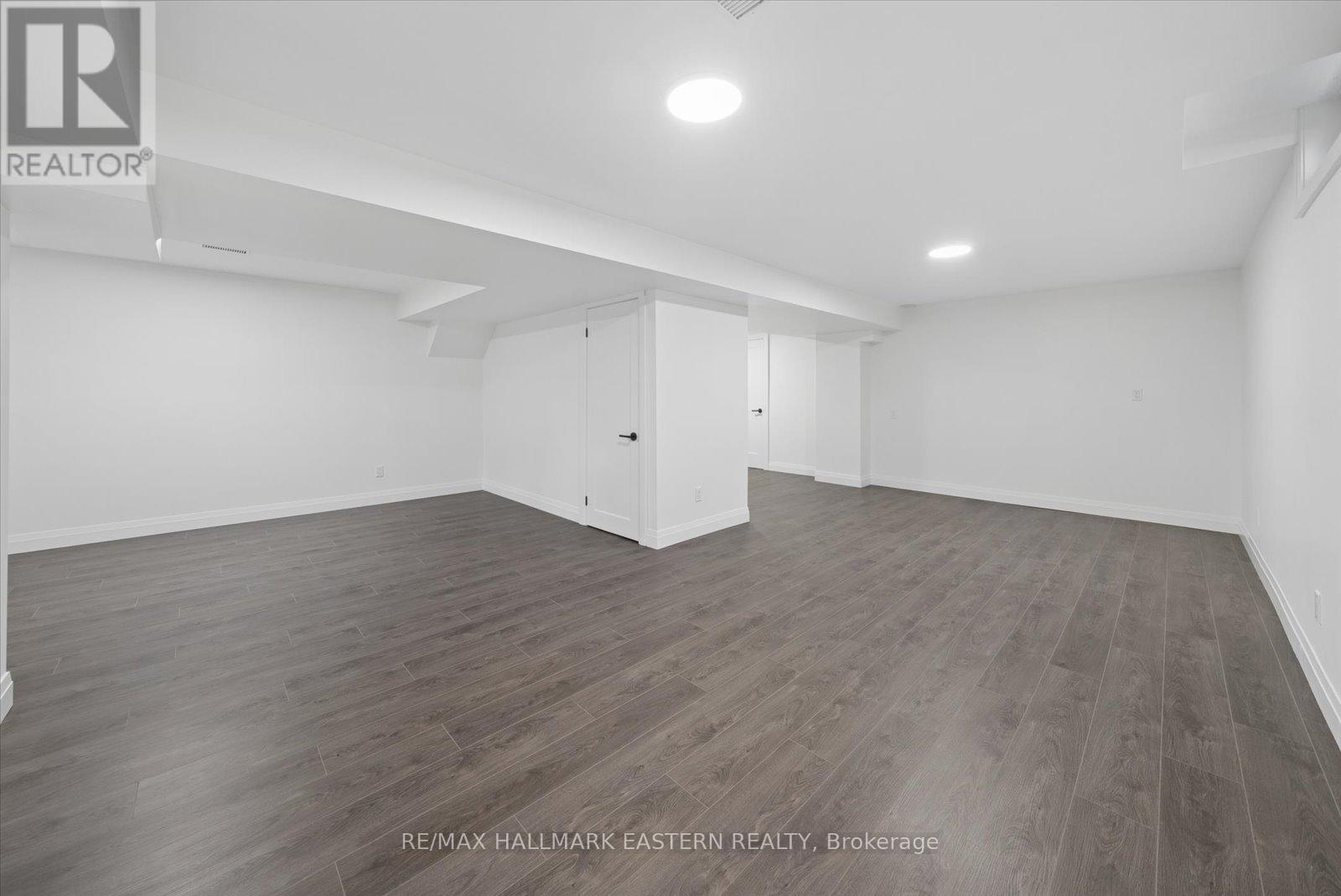 1565 FAIR AVENUE - 31