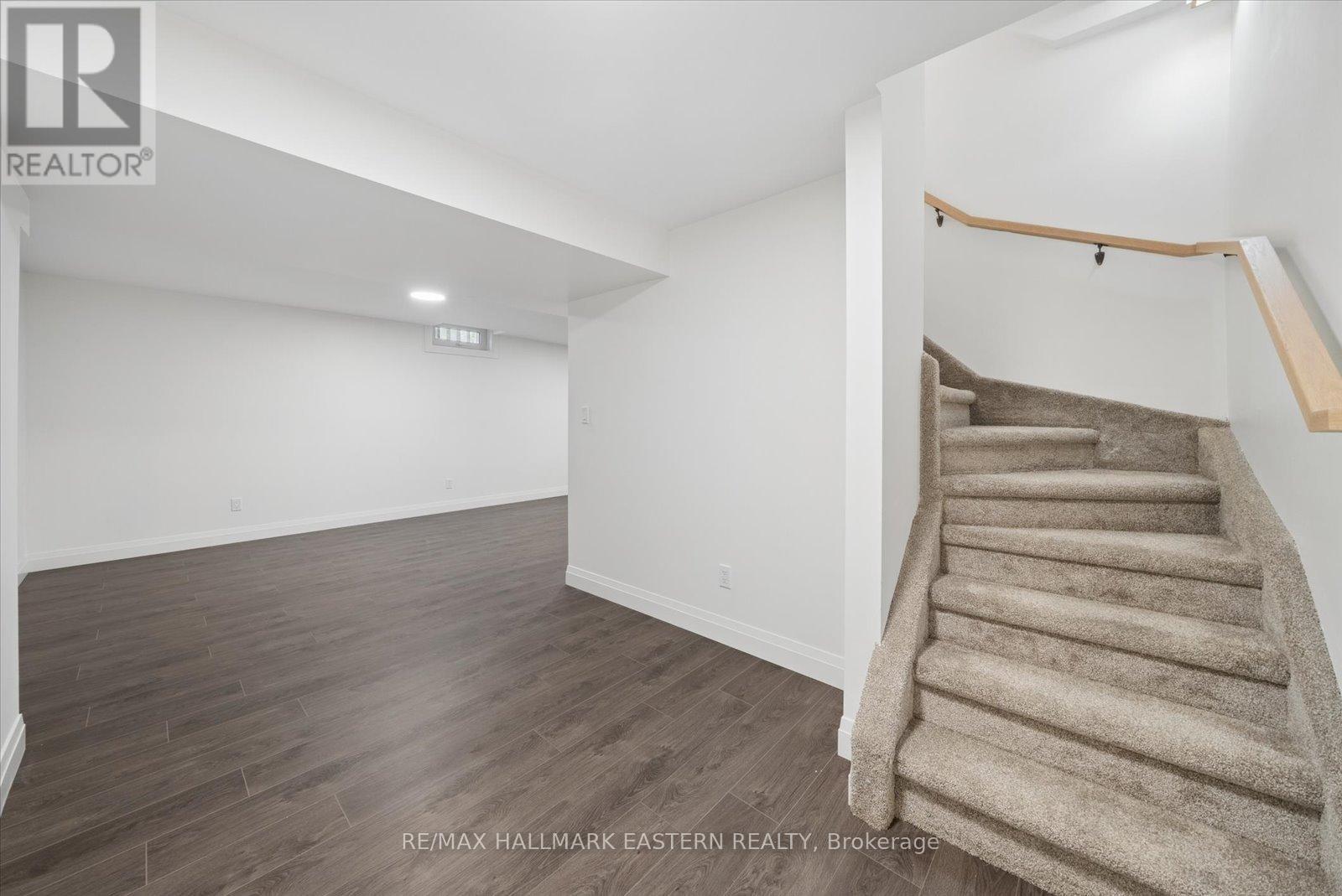 1565 FAIR AVENUE - 33