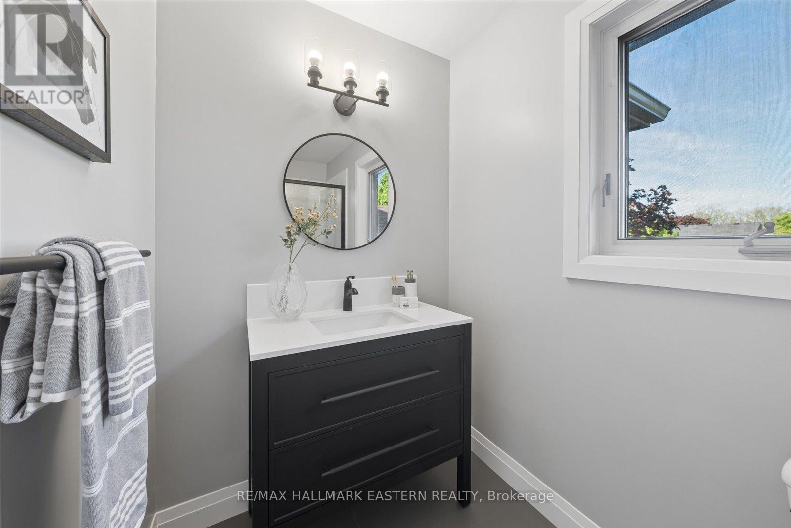 1565 FAIR AVENUE - 27