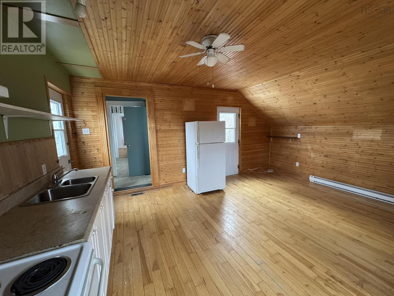 61 Lawrencetown Lane - 21