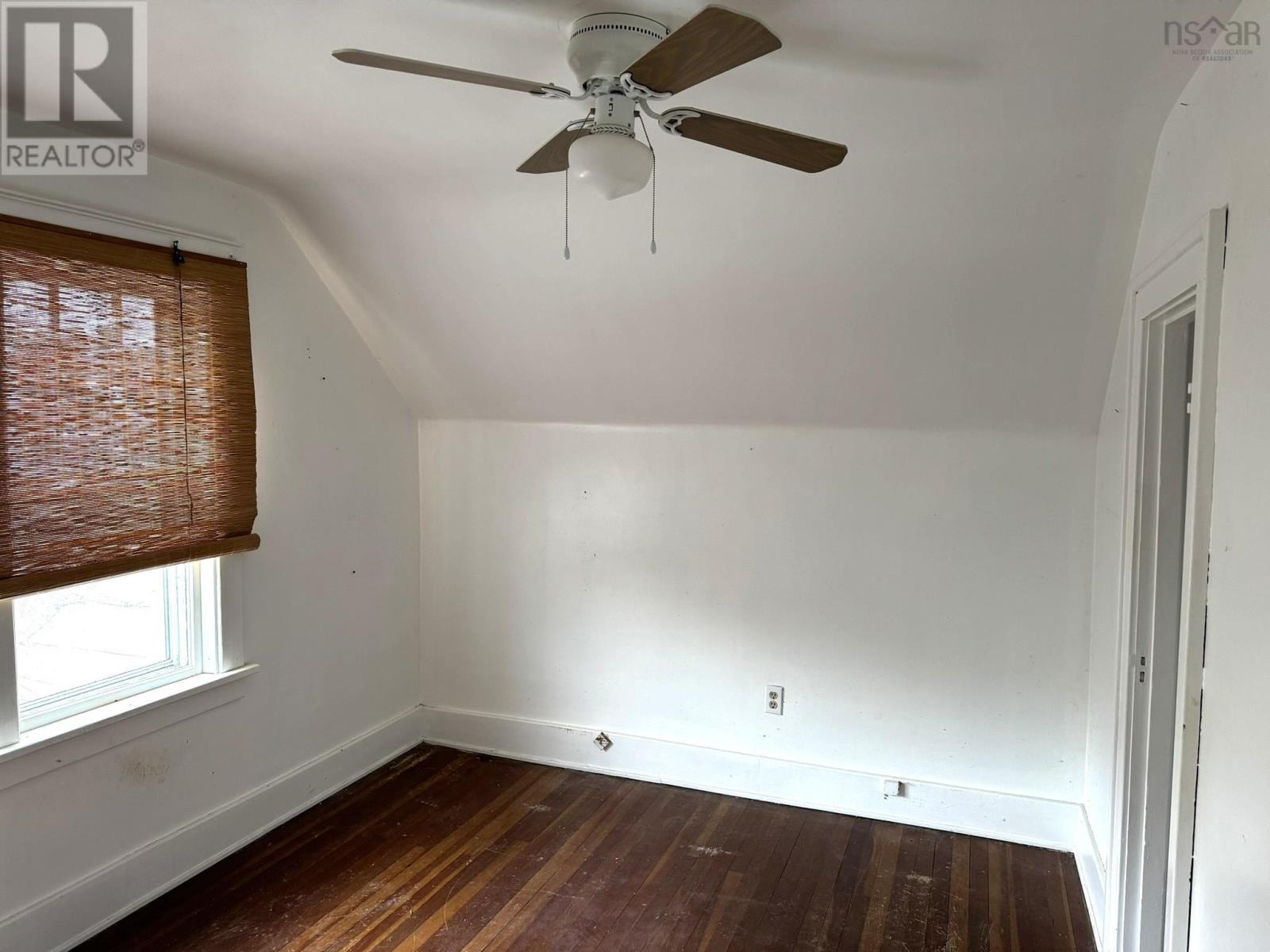 61 Lawrencetown Lane - 25