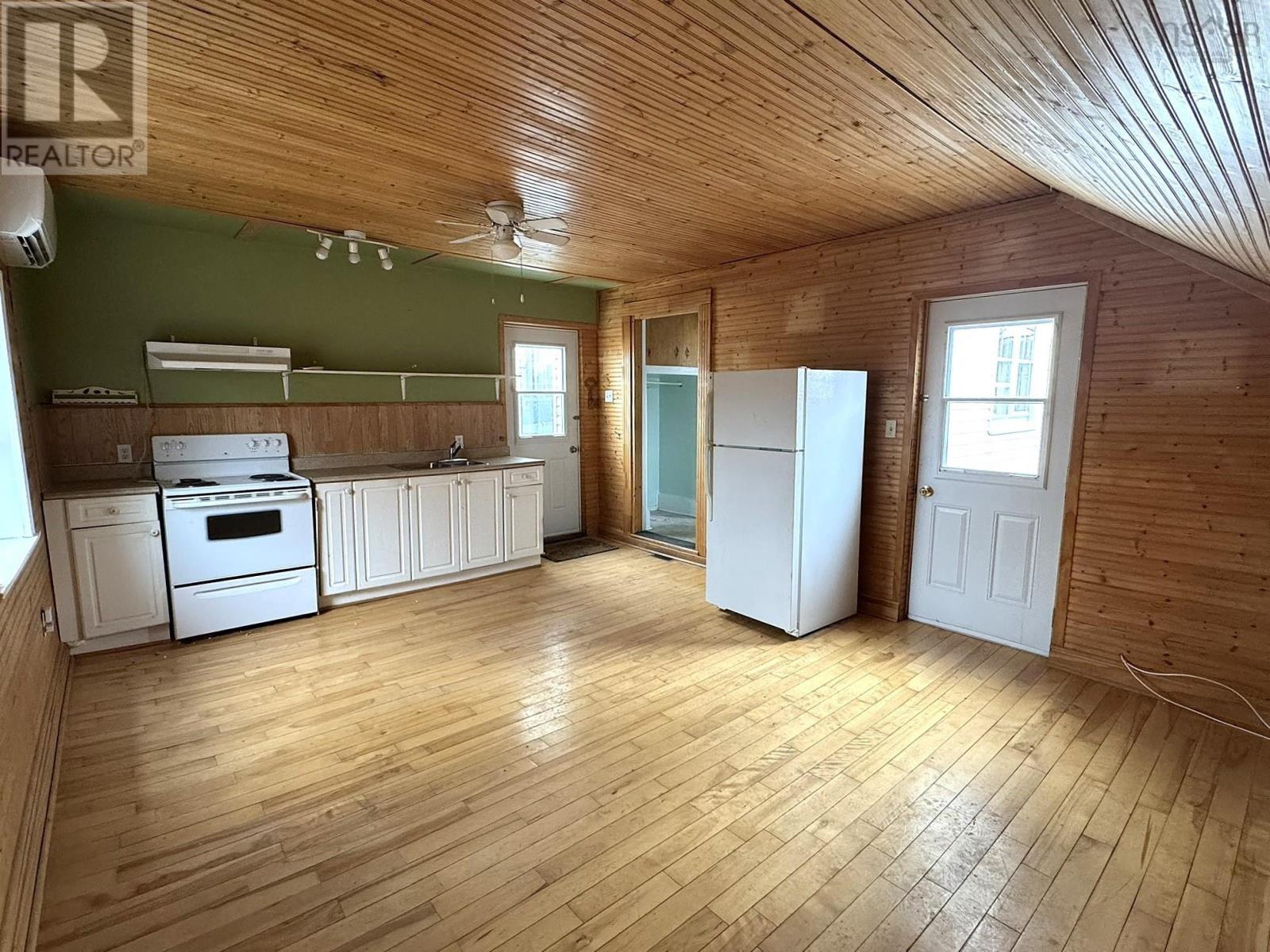 61 Lawrencetown Lane - 22