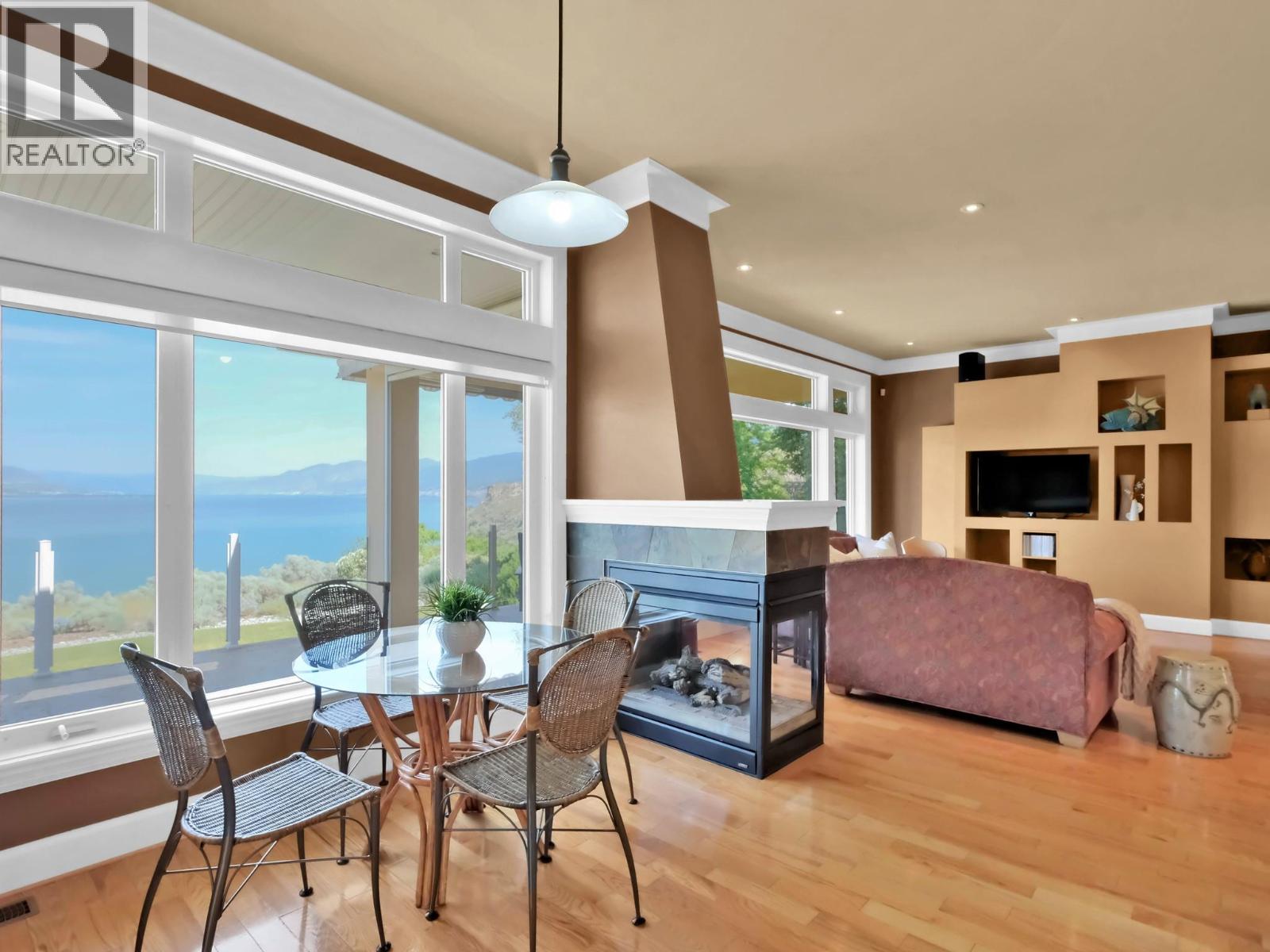 156 VANCOUVER Place - 8