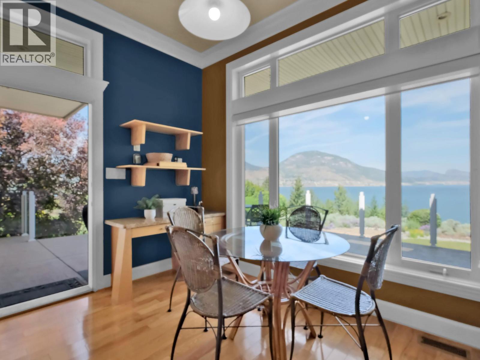 156 VANCOUVER Place - 7