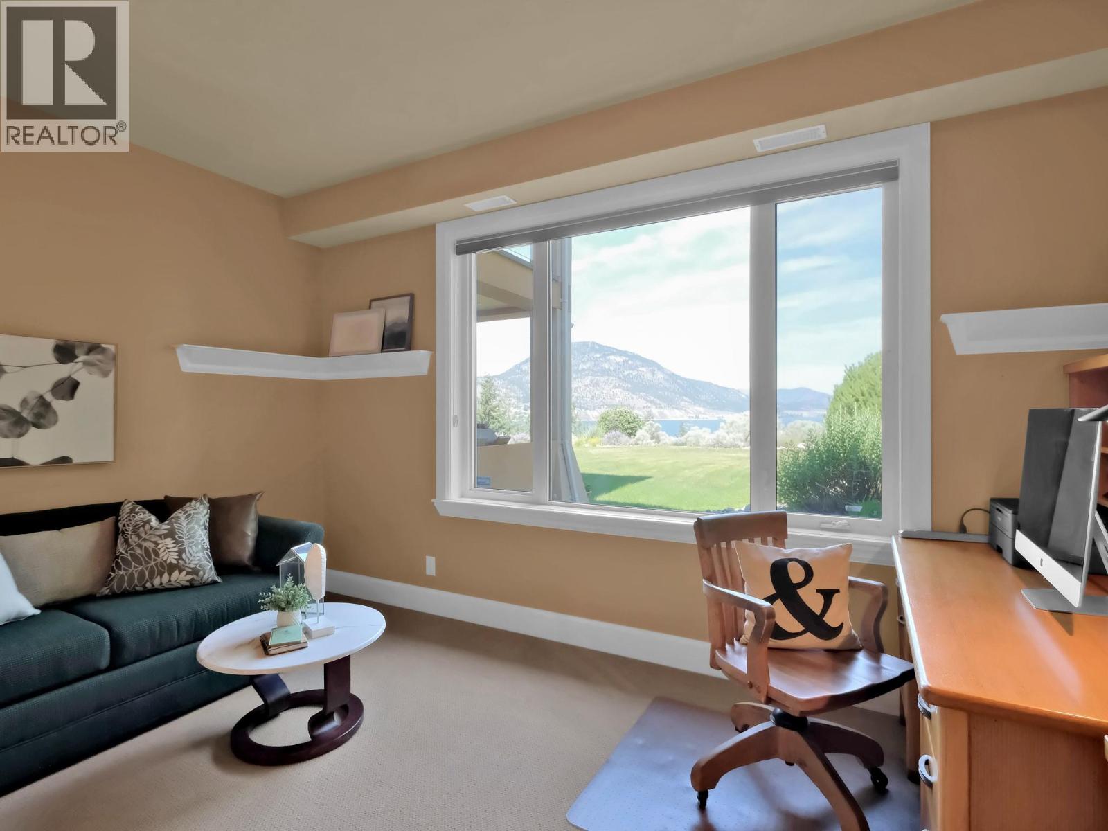 156 VANCOUVER Place - 34