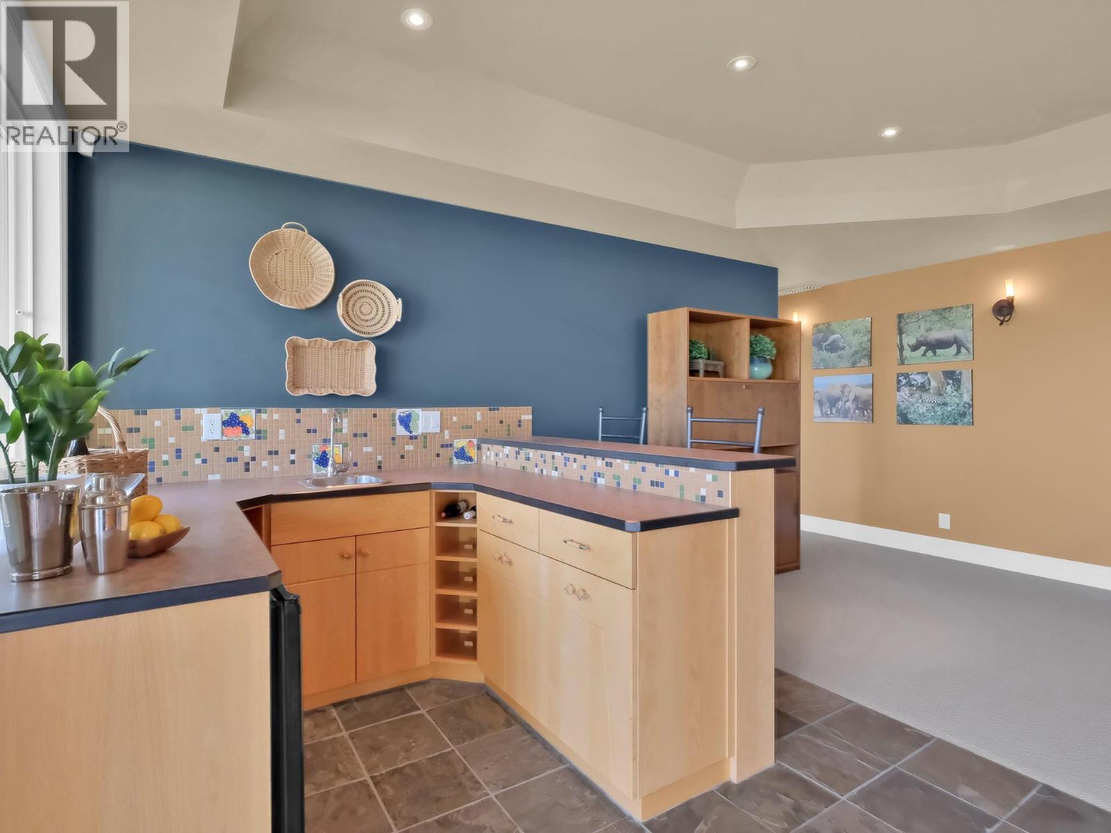 156 VANCOUVER Place - 31