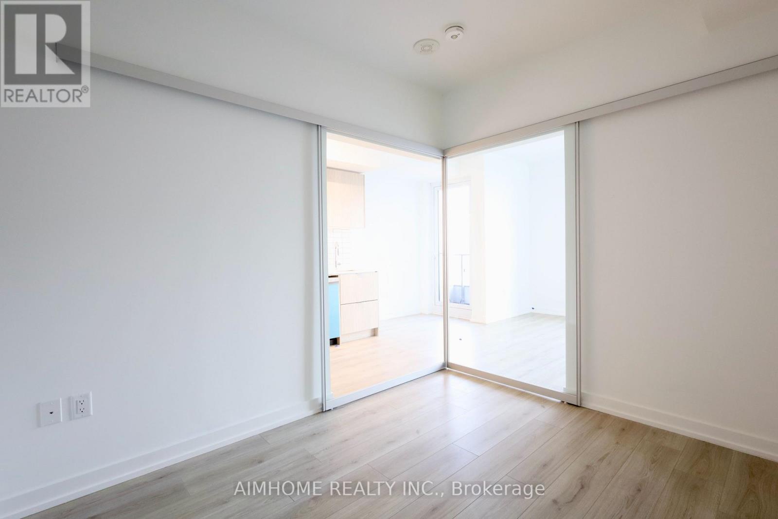 #5011 395 BLOOR STREET E - 8