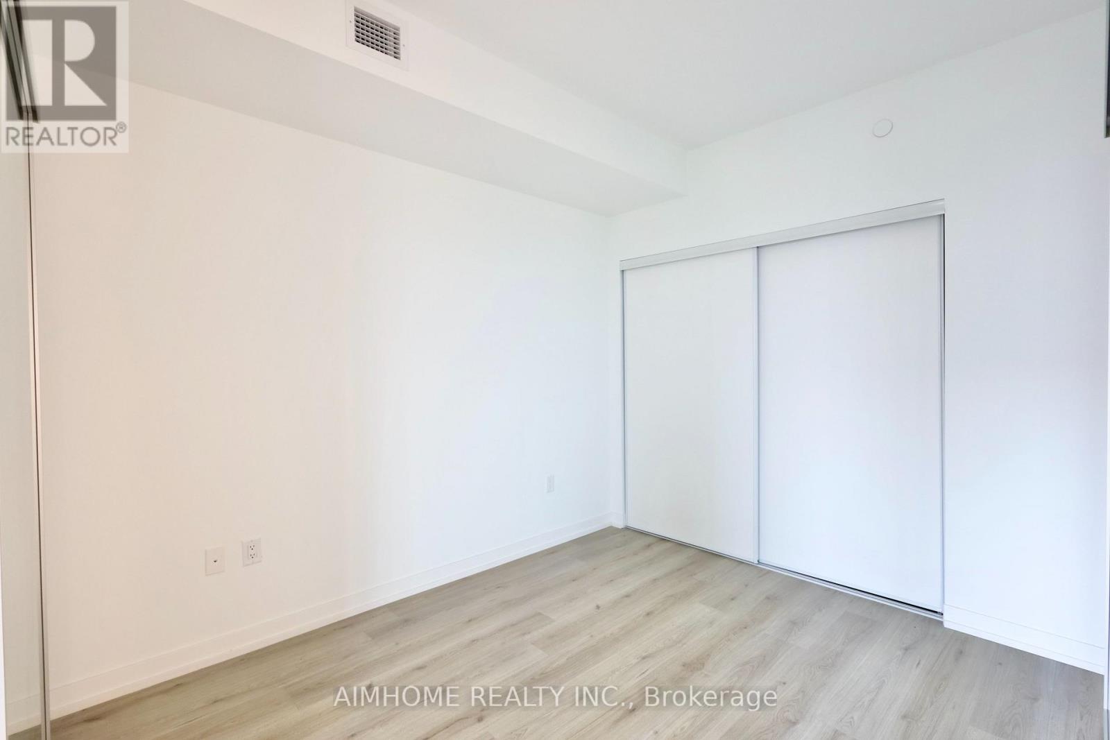 #5011 395 BLOOR STREET E - 9