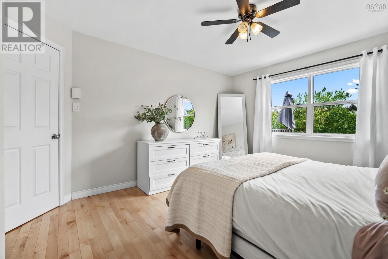 Property 20 of 48 of 60 Elderberry Lane