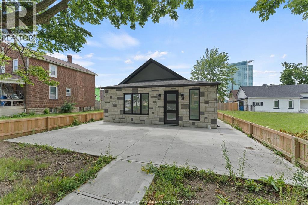 229 Aylmer - 18