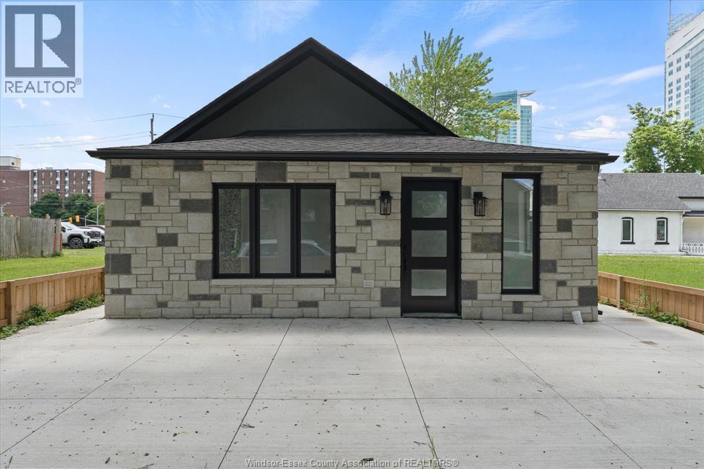 229 Aylmer - 19