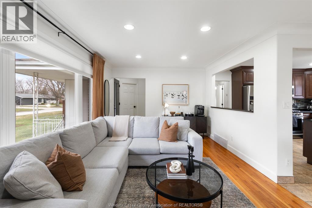 735 Lounsborough - 15