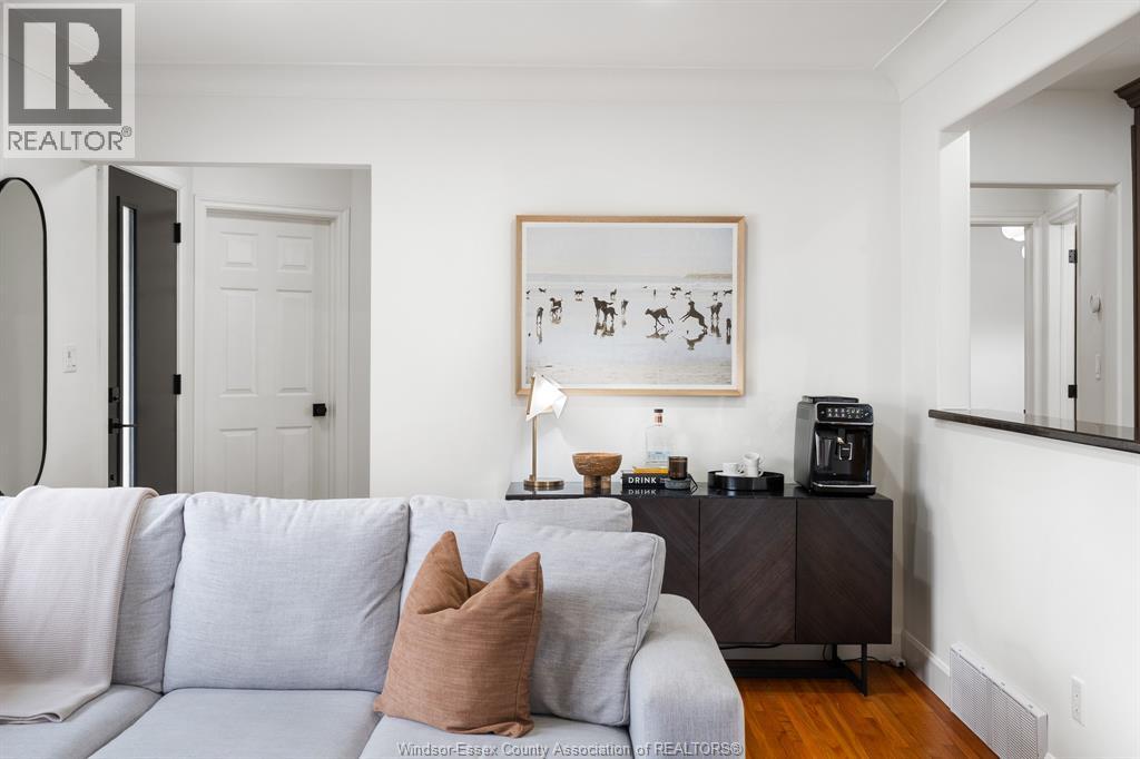 735 Lounsborough - 17