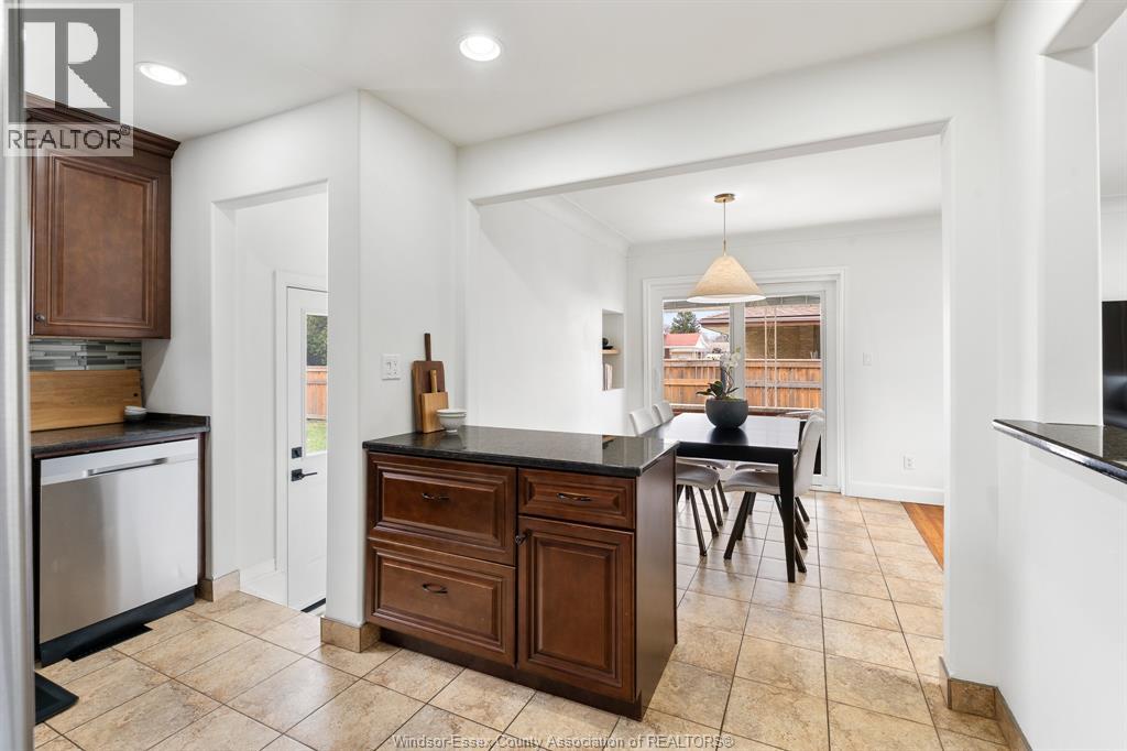 735 Lounsborough - 22