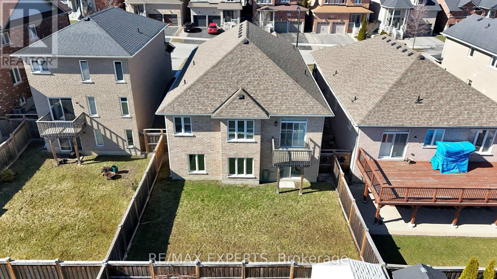 57 HOPKINS CRESCENT N - 38
