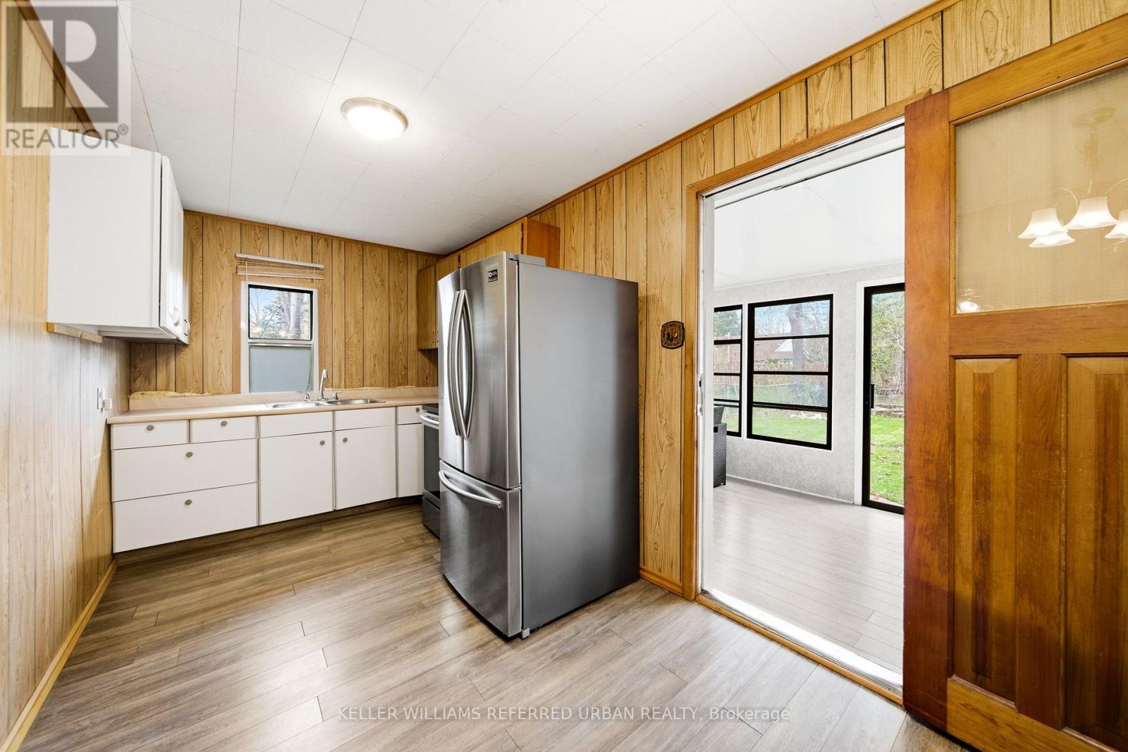 706 CHESTNUT STREET - 16