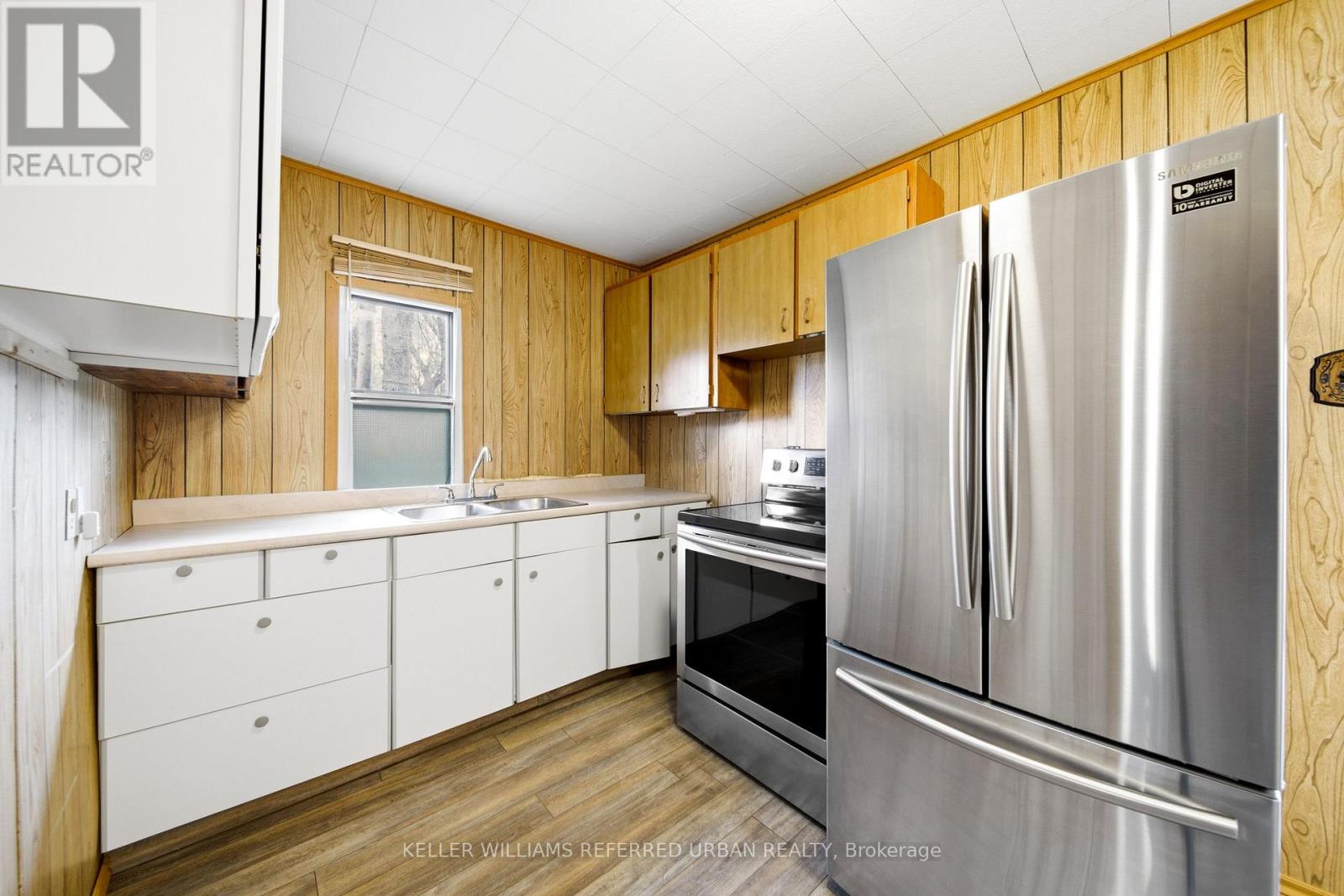 706 CHESTNUT STREET - 17