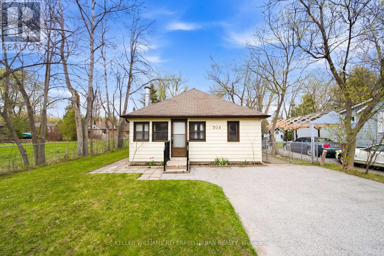 706 CHESTNUT STREET - 3