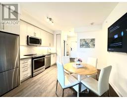 813 - 85 Oneida Crescent, Richmond Hill, ON L4B0H4 Photo 17