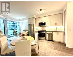 813 - 85 Oneida Crescent, Richmond Hill, ON L4B0H4 Photo 9