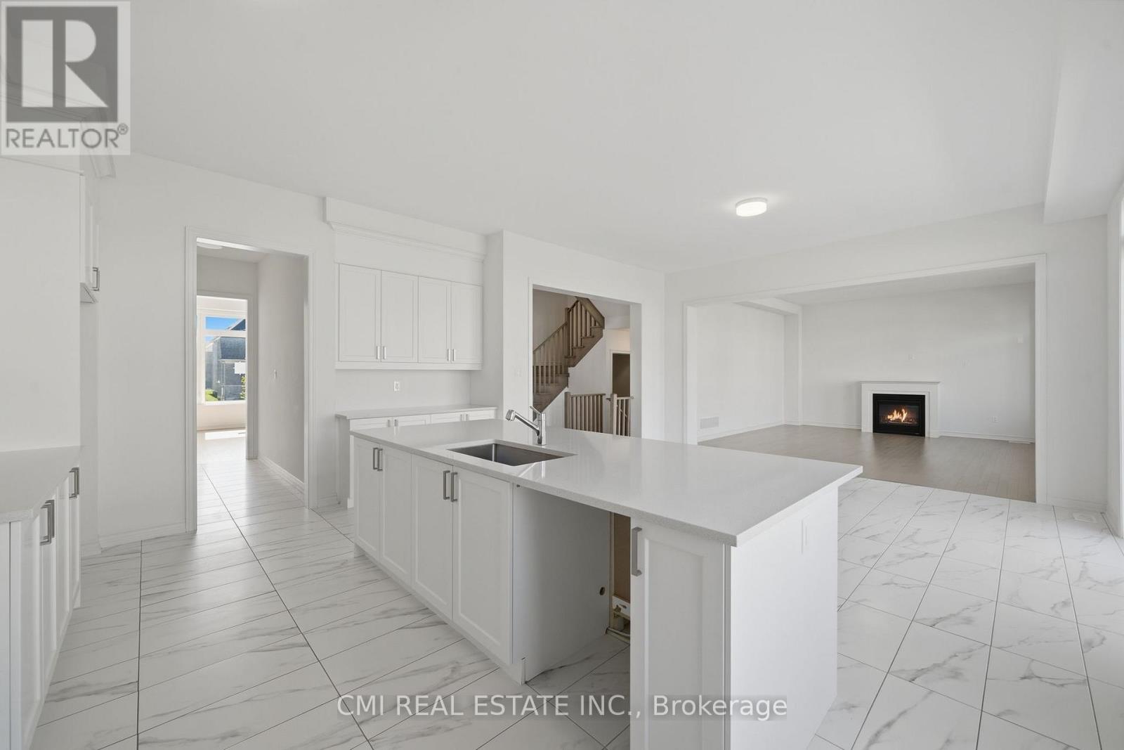 25 BELLFLOWER CRESCENT - 14