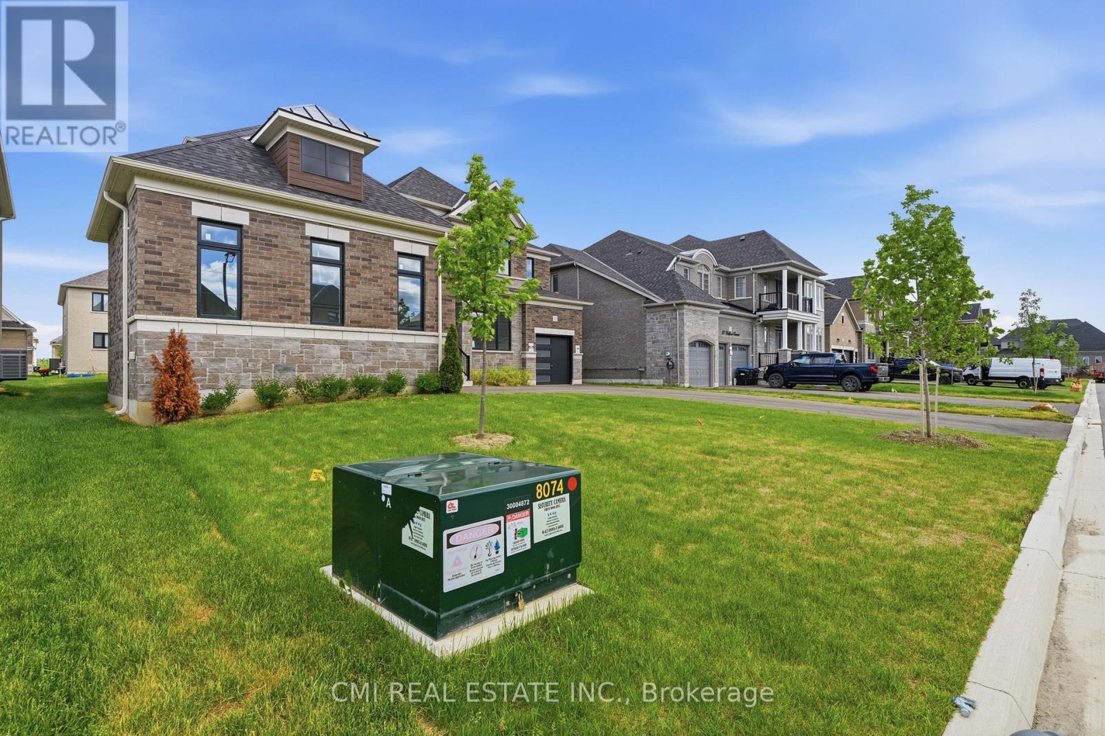 25 BELLFLOWER CRESCENT - 3