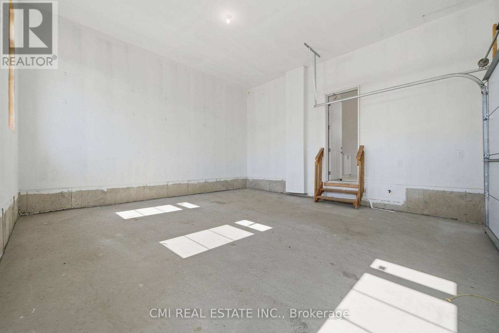 25 BELLFLOWER CRESCENT - 39
