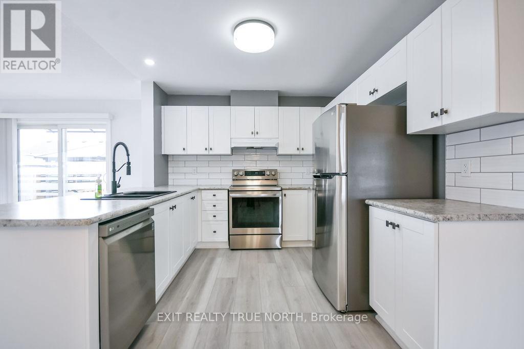 8 SINCLAIR CRESCENT - 11