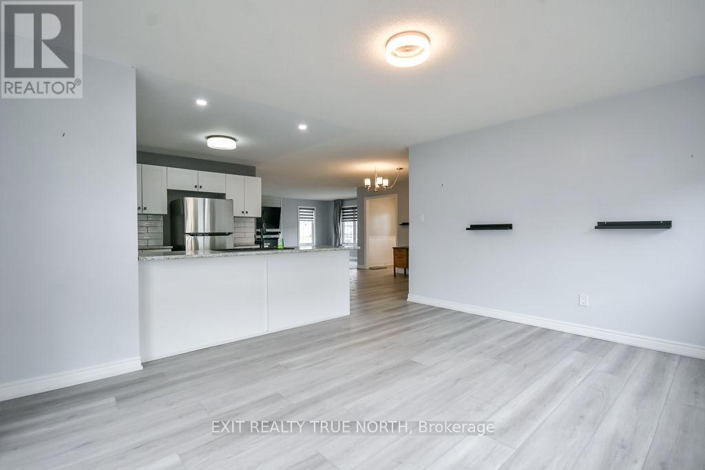 8 SINCLAIR CRESCENT - 15